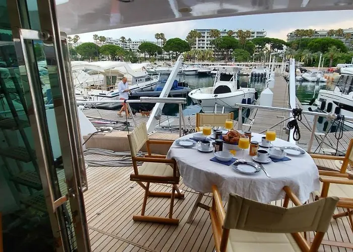 Yacht Charter Cannes Antibes