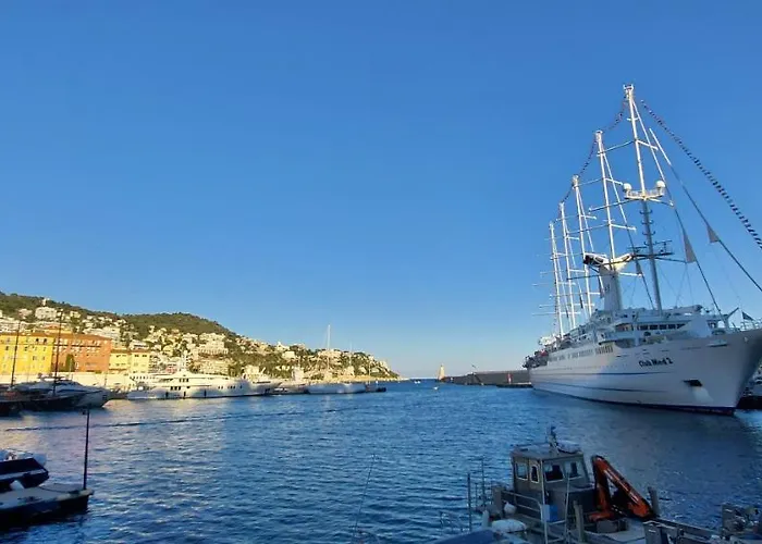 Yacht Charter Cannes Antibes